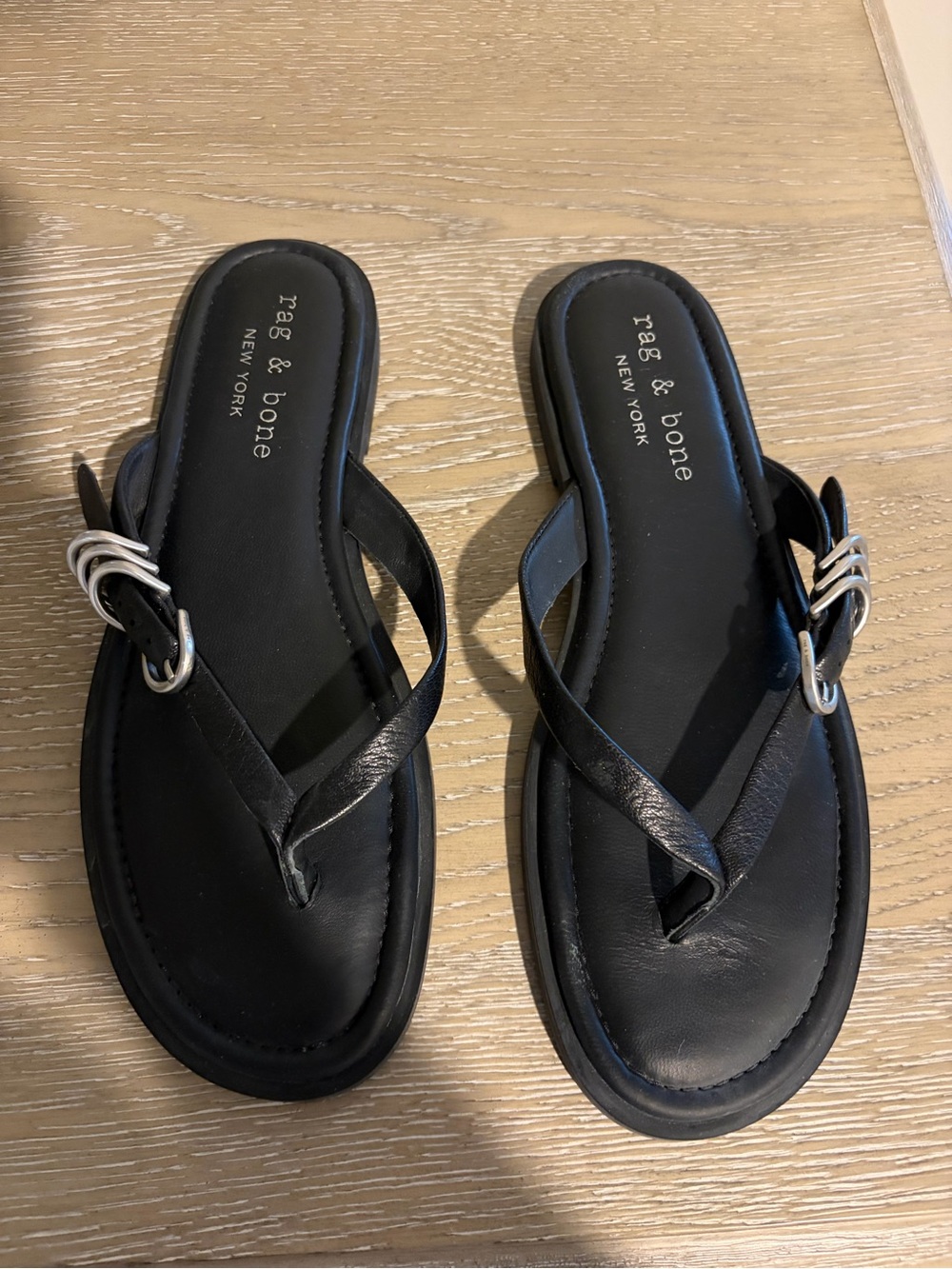 rag & bone Black Leather Gia thong Sandals 39/9 - Picture 2 of 7